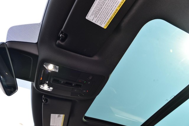 Audi Q3 Vehicle Image 21