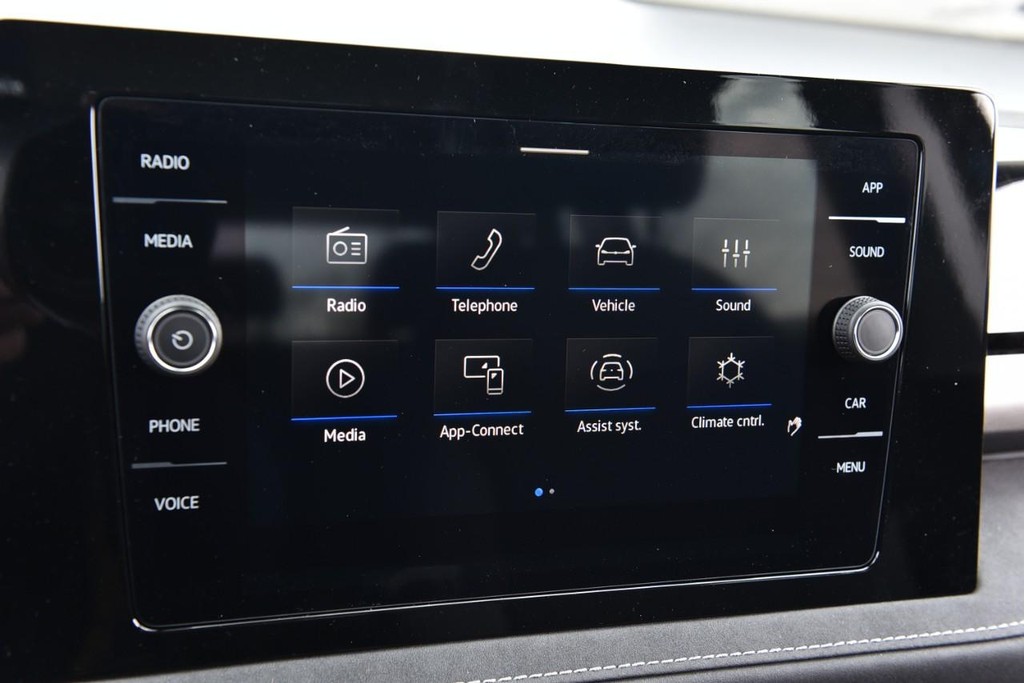 Volkswagen Taos Vehicle Full-screen Gallery Image 13