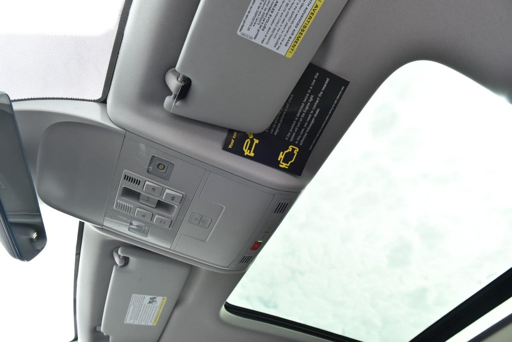 Volkswagen Taos Vehicle Full-screen Gallery Image 21