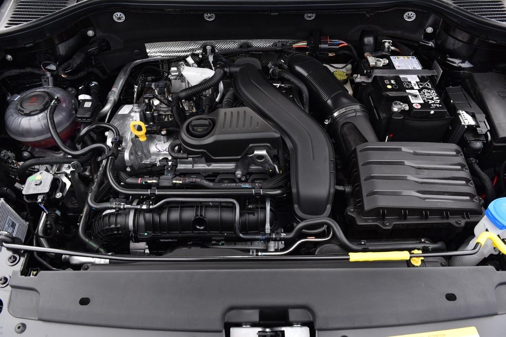 Volkswagen Taos Vehicle Full-screen Gallery Image 26