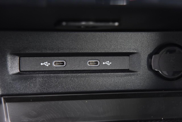 Volkswagen Taos Vehicle Image 15