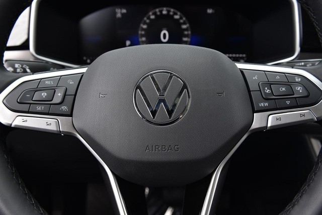 Volkswagen Taos Vehicle Image 18