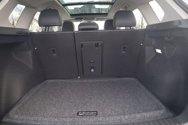 Volkswagen Taos Vehicle Image 22