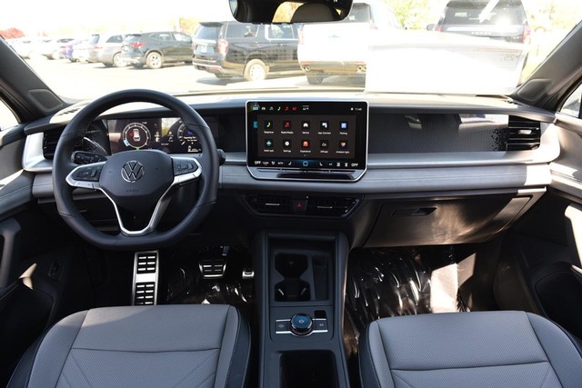 Volkswagen Tiguan Vehicle Image 07