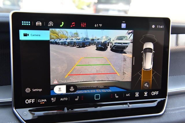 Volkswagen Tiguan Vehicle Image 13