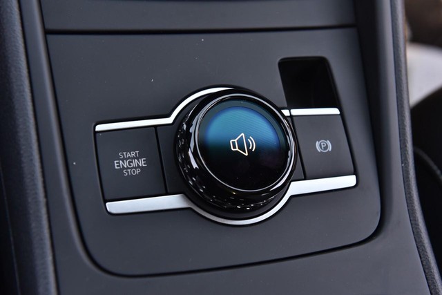 Volkswagen Tiguan Vehicle Image 17