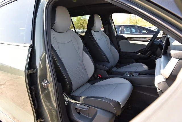 Volkswagen Tiguan Vehicle Image 20