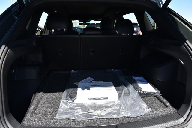 Volkswagen Tiguan Vehicle Image 25