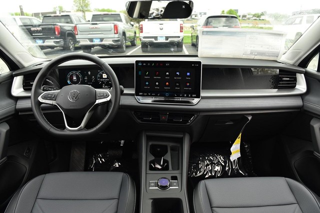 Volkswagen Tiguan Vehicle Image 07