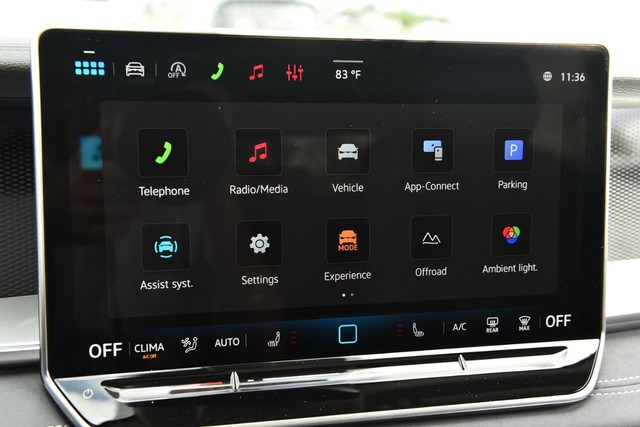 Volkswagen Tiguan Vehicle Image 15