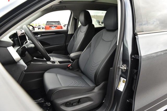Volkswagen Tiguan Vehicle Image 19