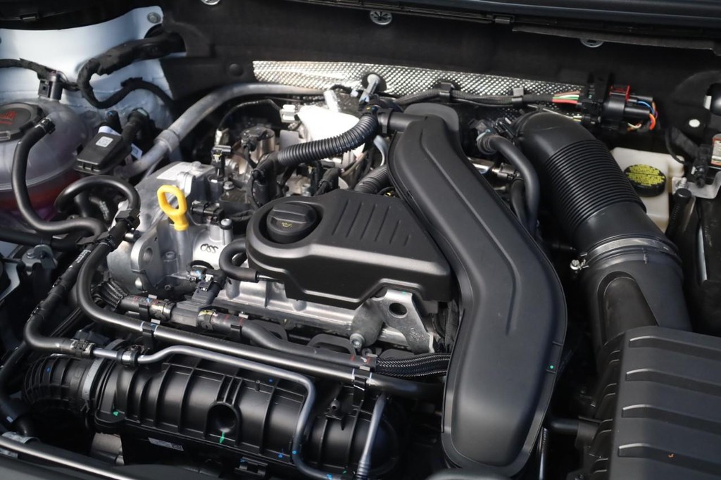 Volkswagen Taos Vehicle Full-screen Gallery Image 22