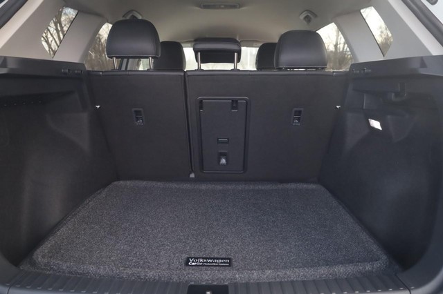 Volkswagen Taos Vehicle Image 21