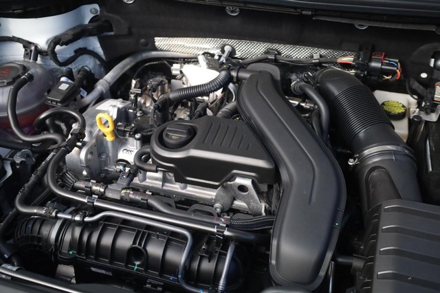 Volkswagen Taos Vehicle Image 23