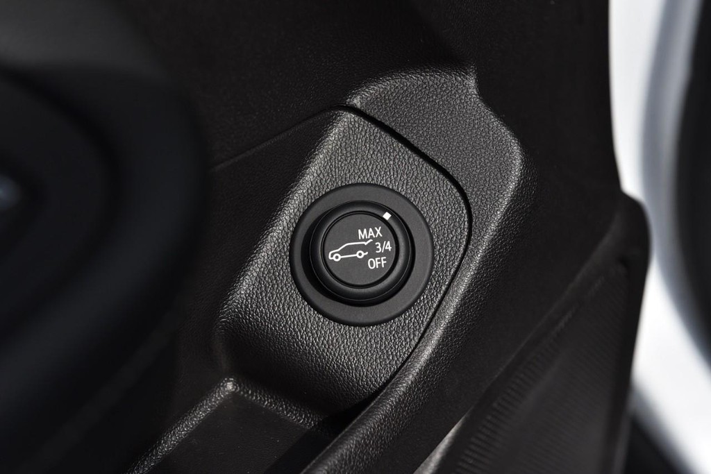 GMC Terrain Vehicle Full-screen Gallery Image 9