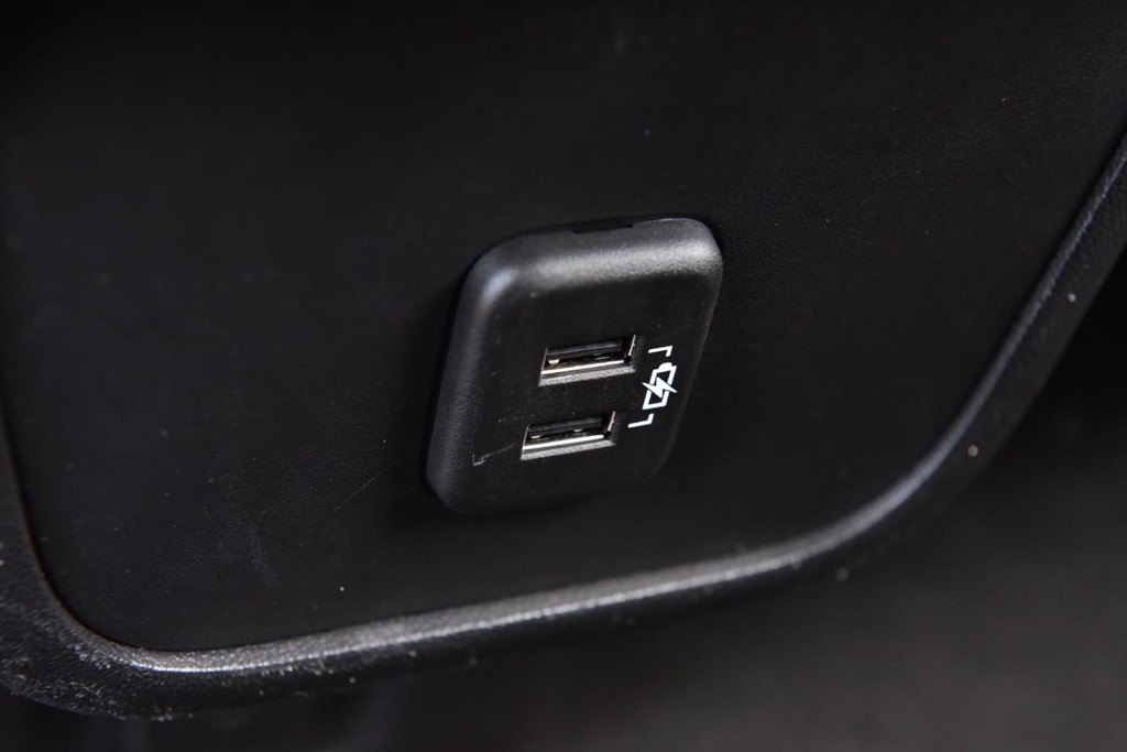 GMC Terrain Vehicle Full-screen Gallery Image 25