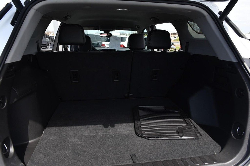 GMC Terrain Vehicle Full-screen Gallery Image 26