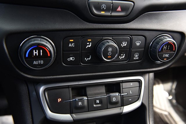 GMC Terrain Vehicle Image 16