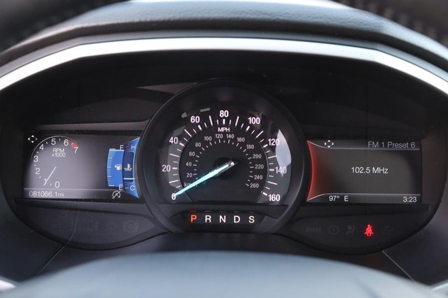 Ford Edge Vehicle Image 15