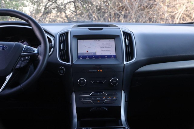 Ford Edge Vehicle Image 26