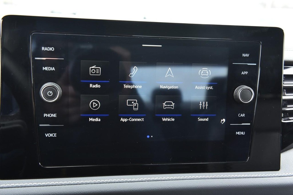 Volkswagen Jetta Vehicle Full-screen Gallery Image 14