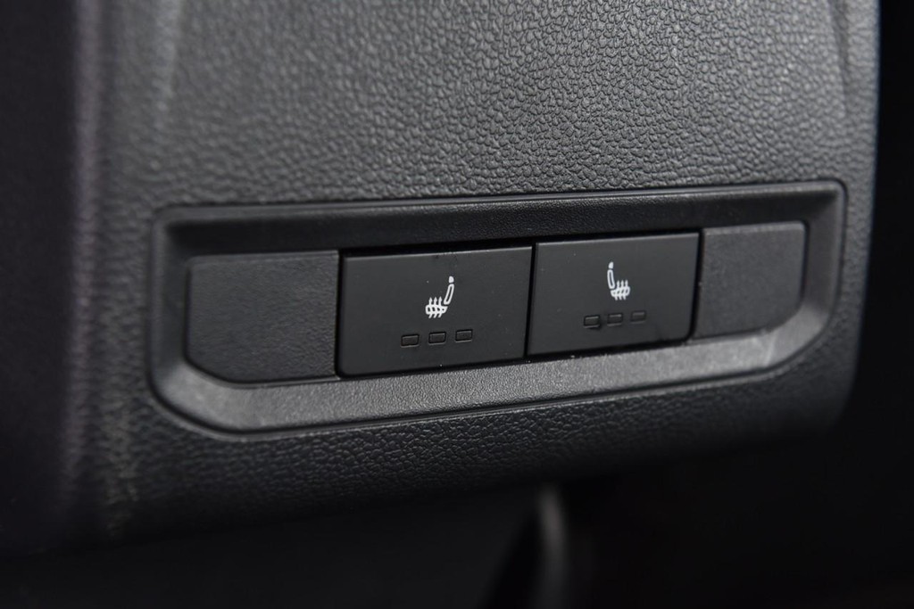 Volkswagen Jetta Vehicle Full-screen Gallery Image 24