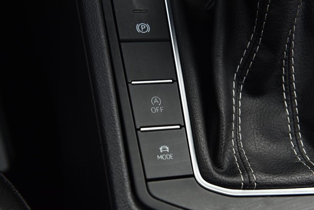 Volkswagen Jetta Vehicle Image 18