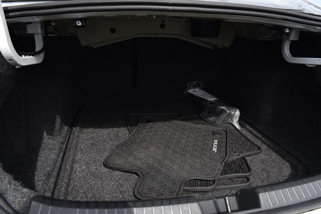 Volkswagen Jetta Vehicle Image 25