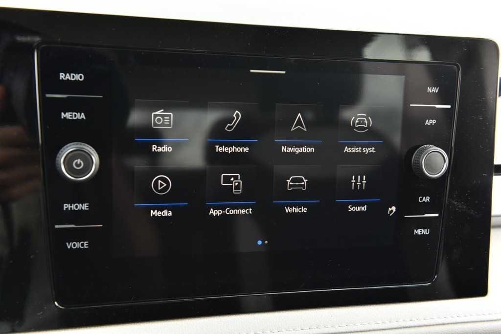 Volkswagen Taos Vehicle Full-screen Gallery Image 13