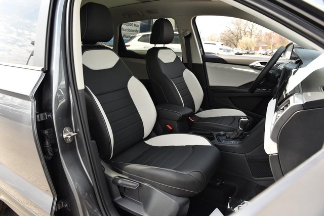 Volkswagen Taos Vehicle Image 21