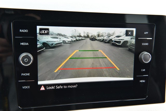 Volkswagen Taos Vehicle Image 13