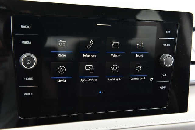 Volkswagen Taos Vehicle Image 13