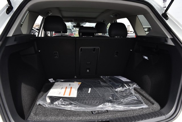 Volkswagen Taos Vehicle Image 26