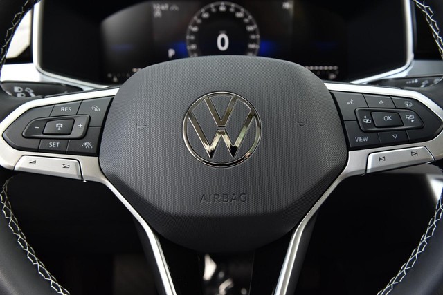 Volkswagen Taos Vehicle Image 19