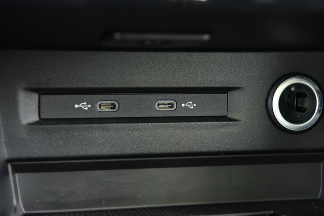 Volkswagen Taos Vehicle Image 15