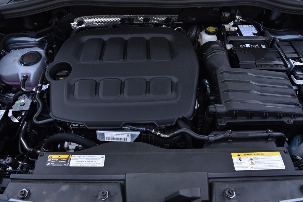 Volkswagen Tiguan Vehicle Full-screen Gallery Image 24