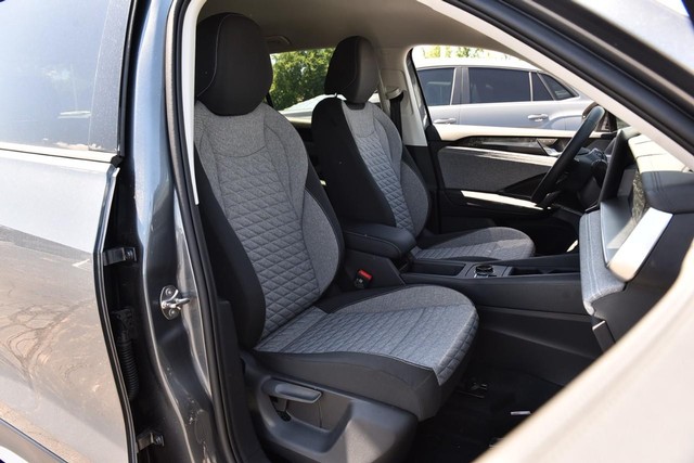 Volkswagen Tiguan Vehicle Image 19