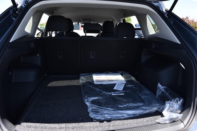 Volkswagen Tiguan Vehicle Image 23
