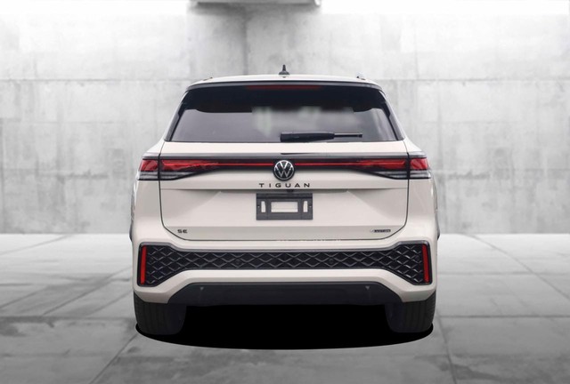 Volkswagen Tiguan Vehicle Image 06