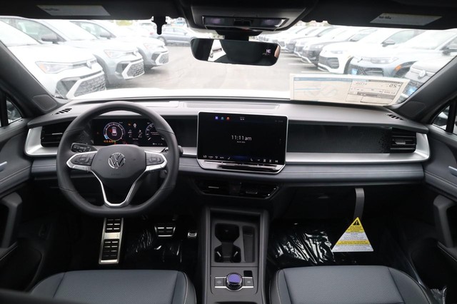 Volkswagen Tiguan Vehicle Image 07