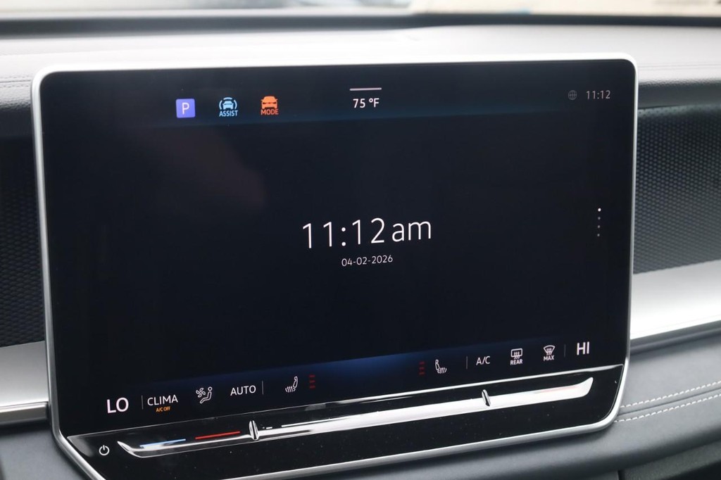 Volkswagen Tiguan Vehicle Full-screen Gallery Image 15