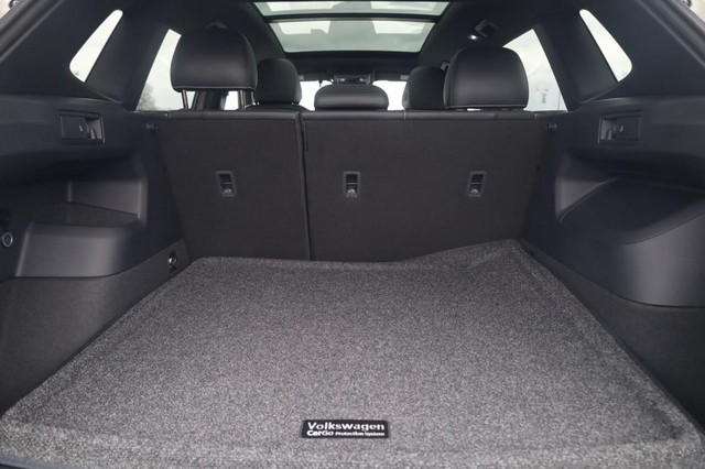 Volkswagen Tiguan Vehicle Image 22