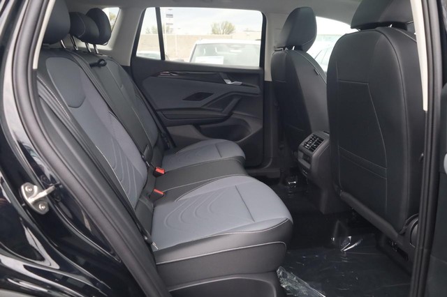 Volkswagen Tiguan Vehicle Image 20