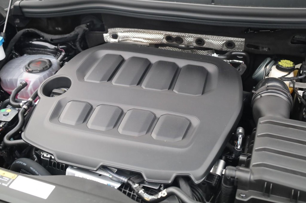 Volkswagen Tiguan Vehicle Full-screen Gallery Image 23