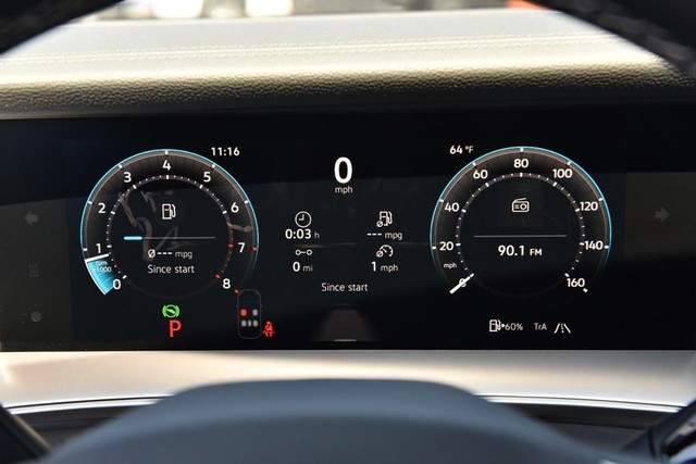 Volkswagen Tiguan Vehicle Image 12