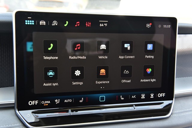 Volkswagen Tiguan Vehicle Image 15