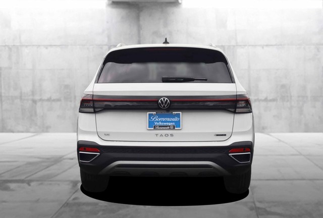 Volkswagen Taos Vehicle Image 06