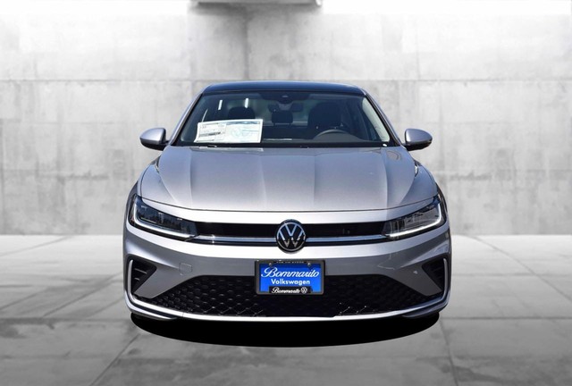 Volkswagen Jetta Vehicle Image 04