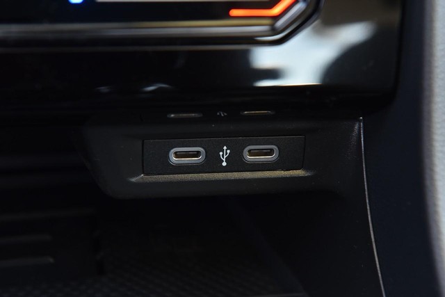 Volkswagen Jetta Vehicle Image 16