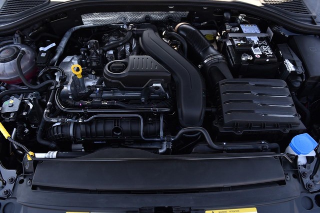 Volkswagen Jetta Vehicle Image 22